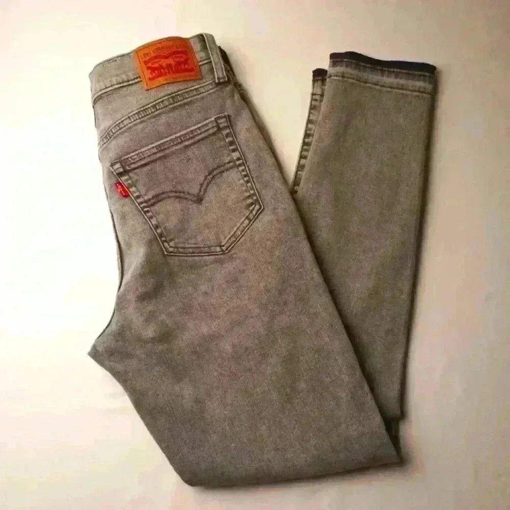 Levi's Gray Skinny Jeans for Women
